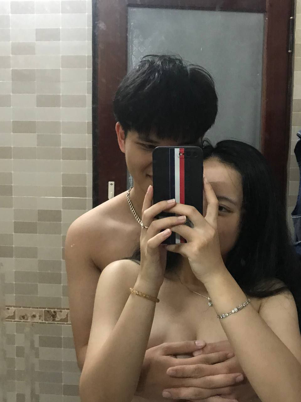 Anh bạn, tôi sắp bị anh đụ rồi